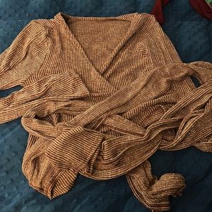 Agnes and Dora sweater wrap, crop. medium. Maroon/brown with beige pinstripes.